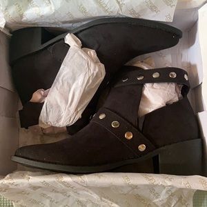 Vegan suede flat stud cut out western boot